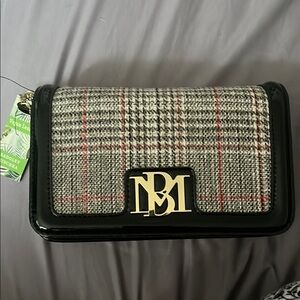 Badgley Mischka Gray and Black Messenger Bag with Modern Design